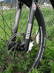 Easy Motion Neo Jumper E-bike with RockShox