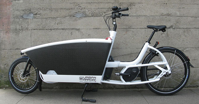 Urban-Arrow-Family-electric-bike---white-1