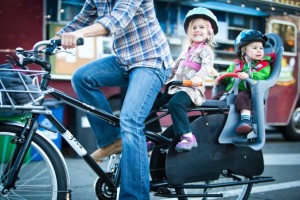 Yuba Mundo w-two kids on back